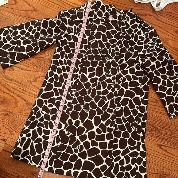 Lilly Pulitzer - Picture 10 of 16